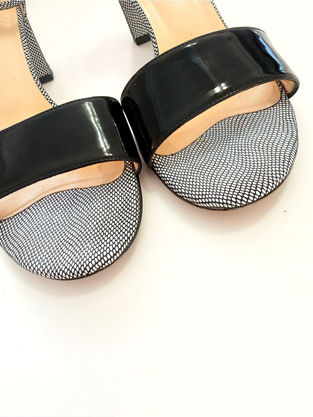 AQUATALIA black white print patent leather open toe chunky heel sandals - Picture 6 of 11